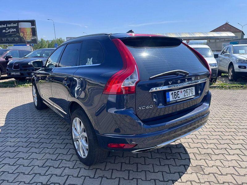 Volvo XC60 (2015) 4X4 2,4 D5 158 KW SUMMUM ČR - fotka 3 z 50