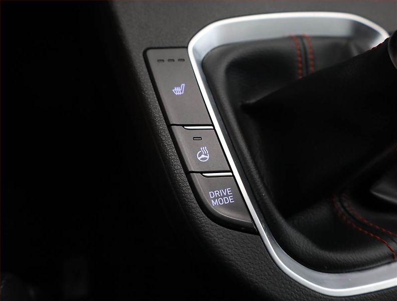 Hyundai i30 (2022) N-Line 1.5 T-GDI MHEV - fotka 16 z 21