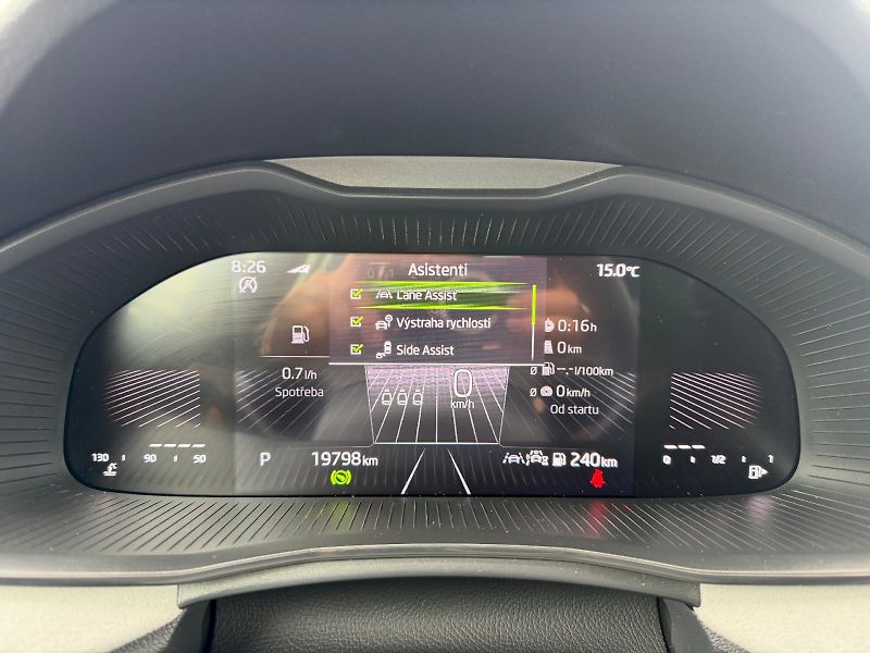 Škoda Kamiq (2025) 1.0 TSI 85kW DSG Top Selection - fotka 15 z 35