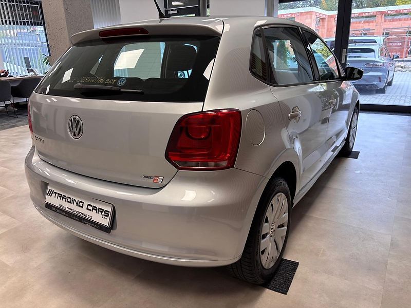 Volkswagen Polo 1.2i - fotka 7 z 28
