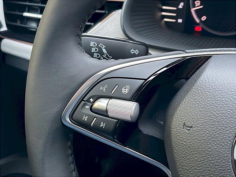 Škoda Scala (2024) 1.5 TSI 110kW Top Selection - fotka 8 z 35