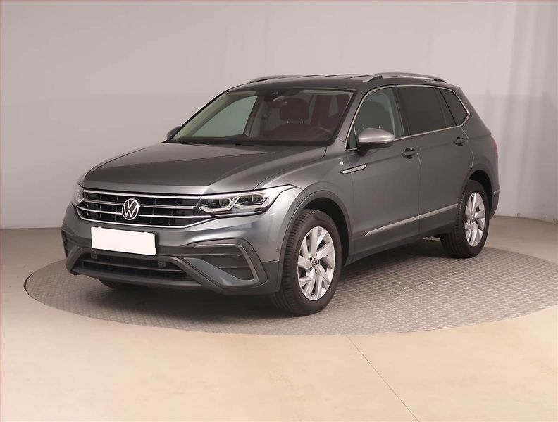 Volkswagen Tiguan Allspace (2022) Elegance 2.0 TDI - fotka 2 z 23