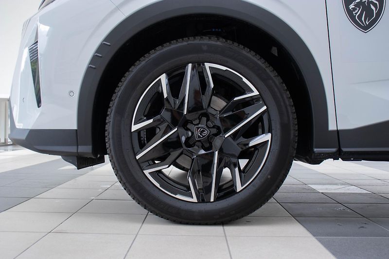 Peugeot 3008 BUSINESS Hybrid 145 e-DCS6 - fotka 16 z 16