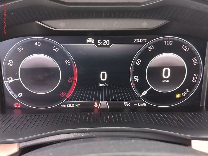 Škoda Kamiq (2020) 1.0 TSi, Style, kamera - fotka 18 z 25