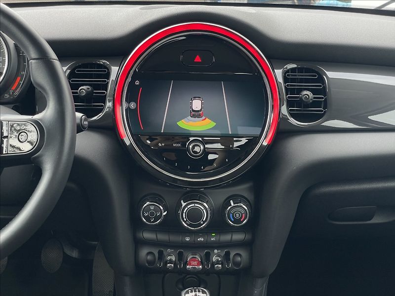 Mini Cooper 1,5 ACC+PDC - fotka 10 z 22