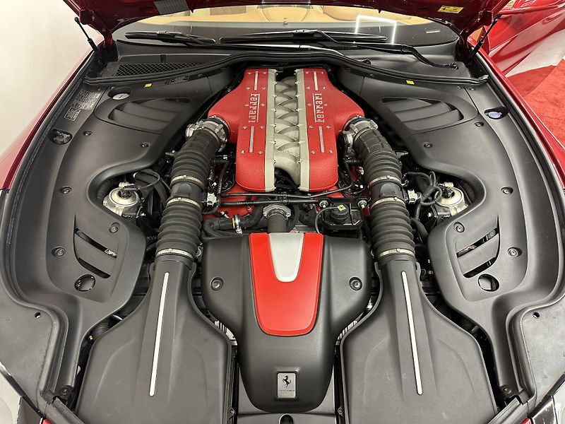 Ferrari FF (2012) CZ*1. Majitel*360*DPH*TOP SPEC - fotka 15 z 20