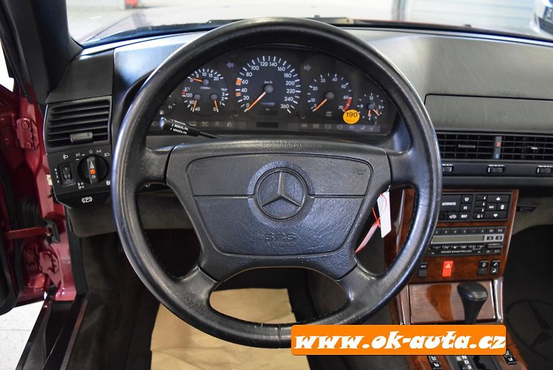Mercedes-Benz SL 500 129 240 kW AUTOMAT  - fotka 27 z 52