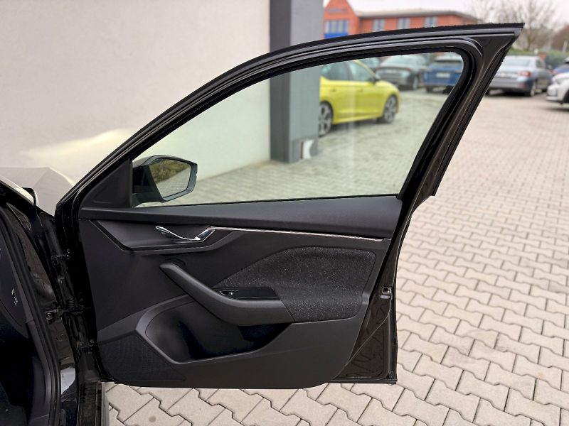 Škoda Kamiq (2025) SELEC TSI 85/1.0 A7F - fotka 20 z 34