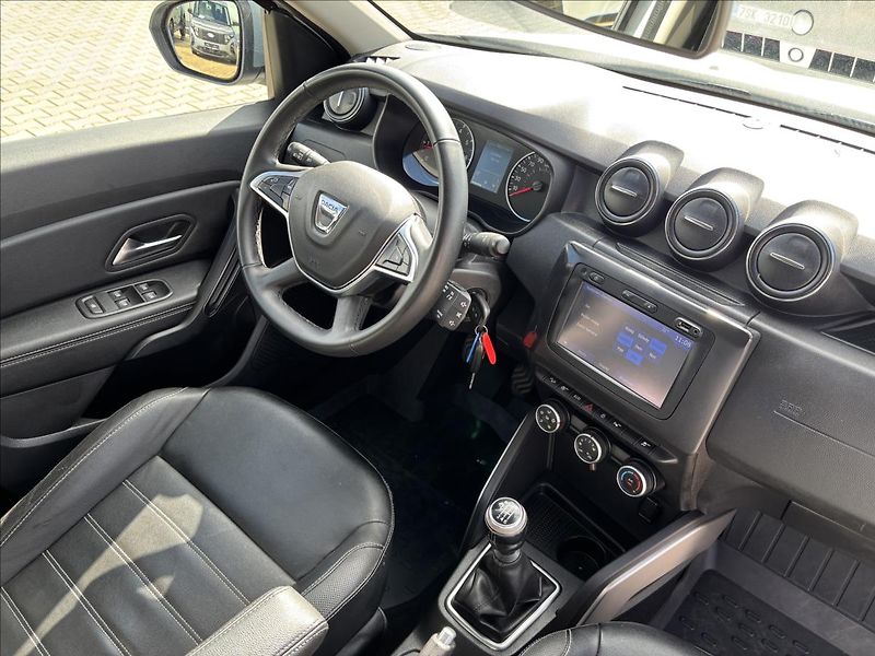 Dacia Duster 1,6 SCe 84 kW Comfort 4x4 S&S - fotka 19 z 43