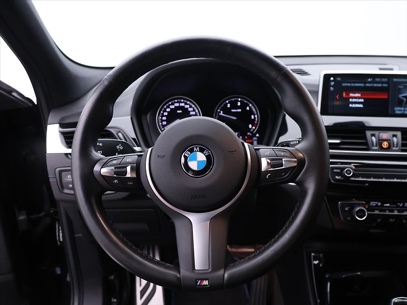 BMW X2 2,0 20xD 140kW Aut. CZ M-Sport - fotka 16 z 36