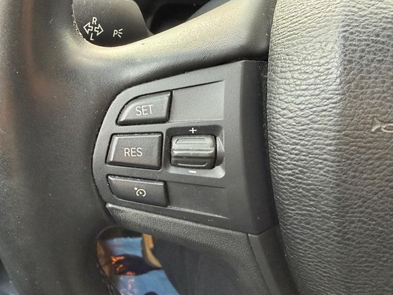 BMW X3 xDrive 20D M-Paket - fotka 18 z 37
