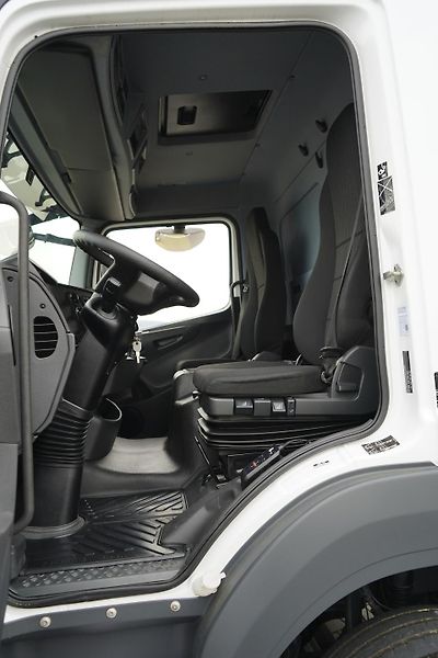 Mercedes-Benz Atego (2018) 1221 / ACC / EURO 6 / KONTENER - fotka 7 z 45