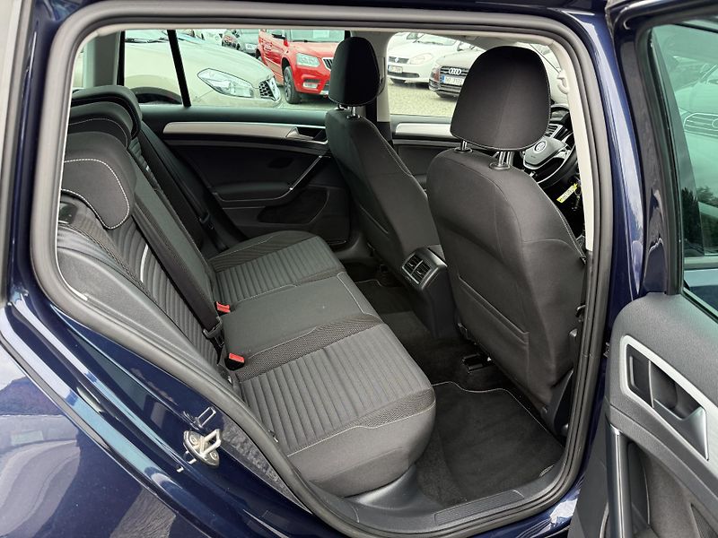 Volkswagen Golf 1.4 TSI CUP - fotka 11 z 13