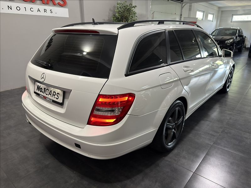 Mercedes-Benz Třídy C 2,2   250CDI 4MATIC AVANTGARDE - fotka 5 z 28