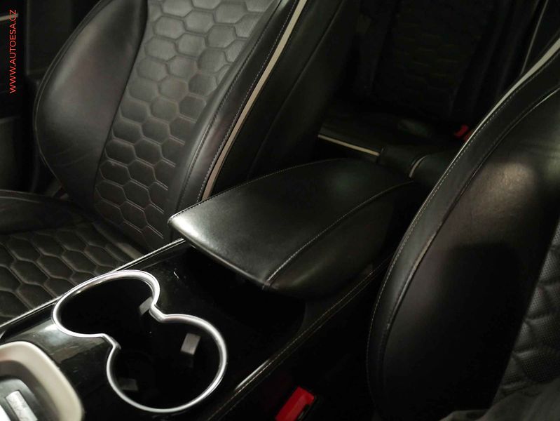Ford Mondeo (2016) 2.0 TDCi, LED, navi, kůže - fotka 18 z 22