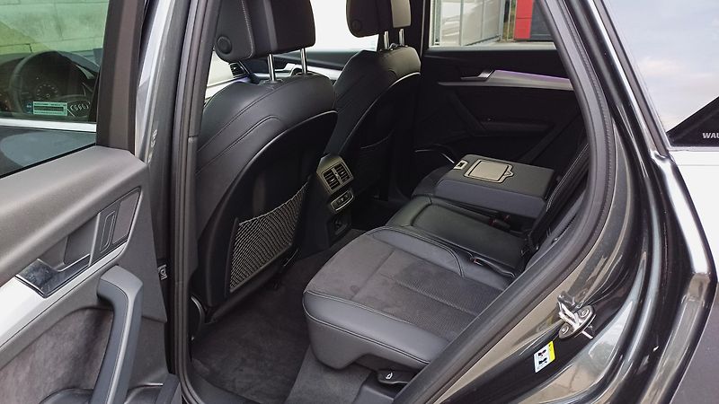 Audi Q5 2.0TDI 150kW QUATRRO S-LINE-ČR - fotka 10 z 50