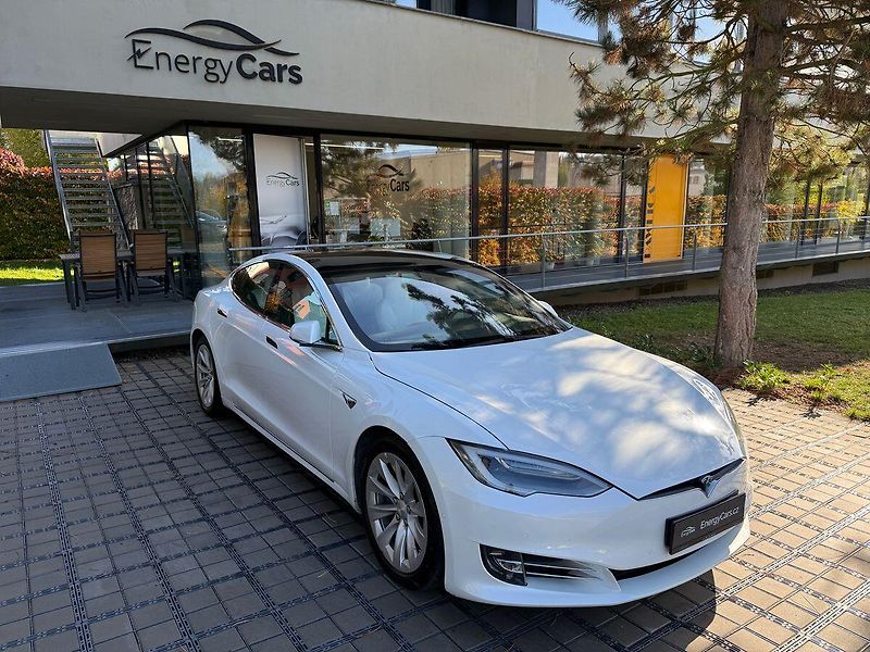 Tesla Model S Long Range Plus AWD EAP - fotka 37 z 37