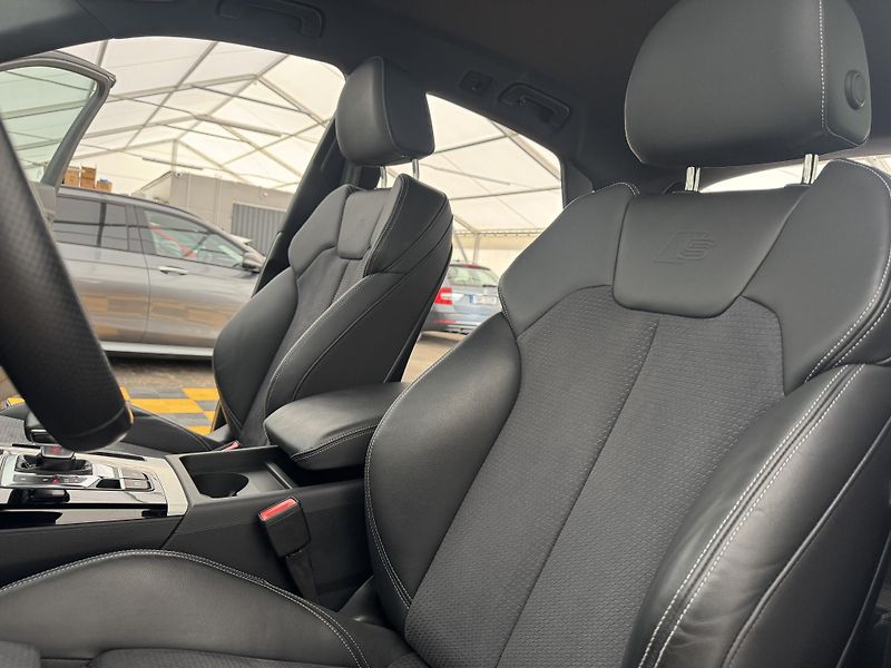 Audi Q5 SB*40tdi*ČR*DPH*S-Line*Vzduch* - fotka 11 z 42