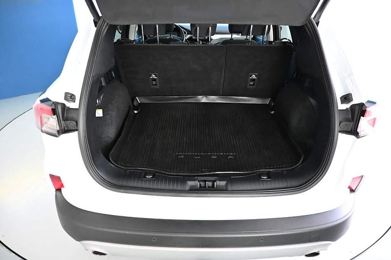 Ford Kuga (2021) 2.5 LED ACC Kamera Head-up Taž - fotka 31 z 42