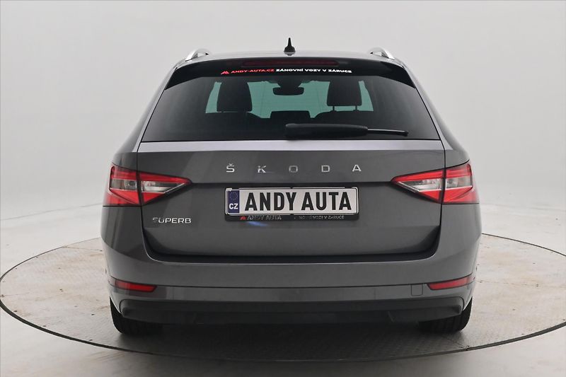 Škoda Superb 2,0 TDI 110 kW DSG STYLE Záruk - fotka 6 z 30