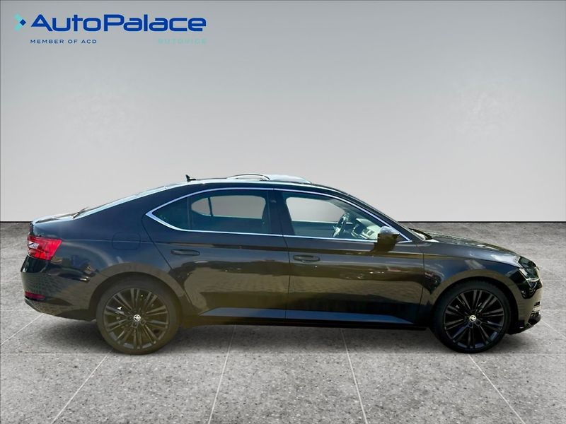 Škoda Superb 2,0 TDI STYLE 4X4 147KW WEBAST - fotka 13 z 13