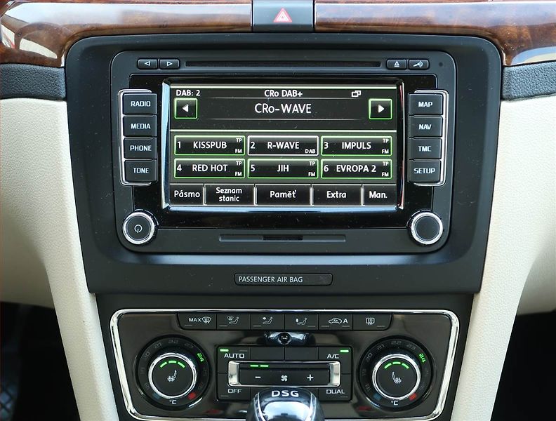 Škoda Superb (2014) Elegance 2.0 TDI, Automat - fotka 12 z 24