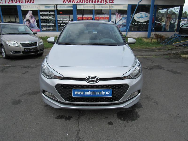 Hyundai i20 1,3 i 55kW Family+ - fotka 2 z 29