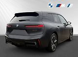 BMW Ostatní (2025) 60/M-Sport/HUD/H&K/pano/360° - náhled 2