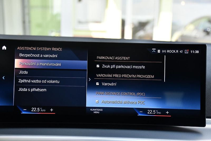BMW Řada 3 320d xDrive M-SPORT 1M ČR - fotka 35 z 40