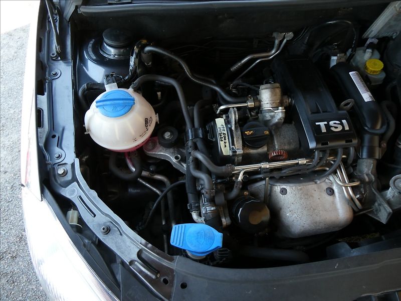 Škoda Fabia 1,2 TSi po servise,auto klima - fotka 37 z 48