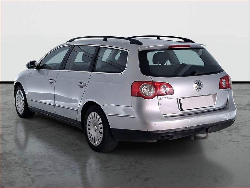 Volkswagen Passat (2008) 1.9 TDI, po STK, Tažné - fotka 4 z 16