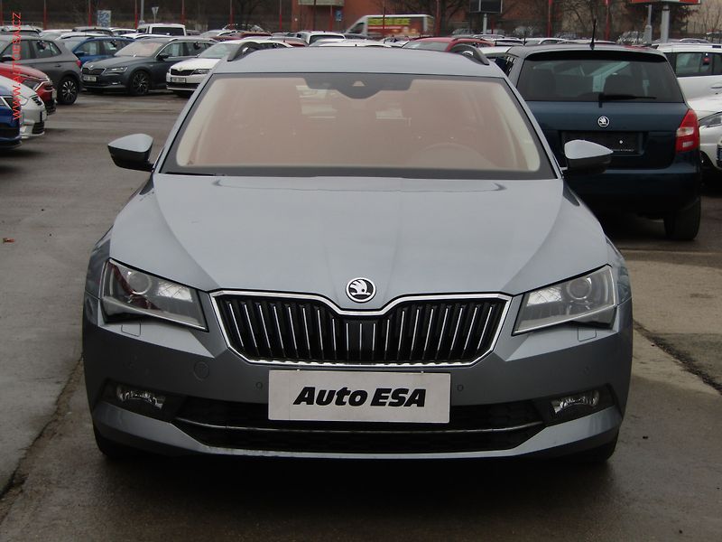 Škoda Superb (2016) 1.6 TDi, ČR, Ambition, DSG - fotka 2 z 21