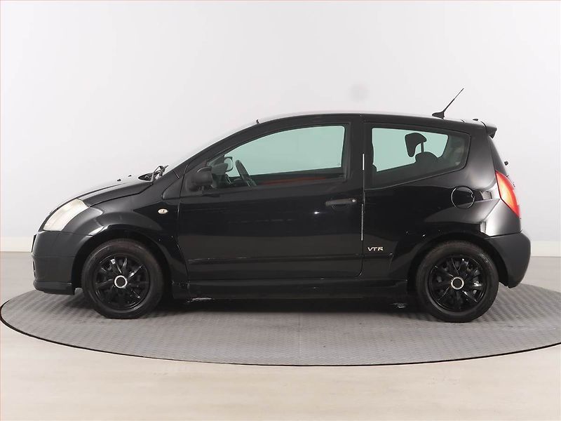 Citroën C2 (2007) 1.1, po STK, zamluveno - fotka 3 z 12