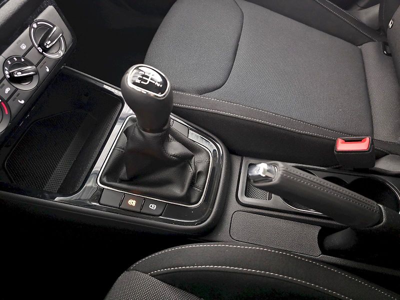 Škoda Fabia (2025) 1.0 TSI 70kW SELECTION - fotka 15 z 25