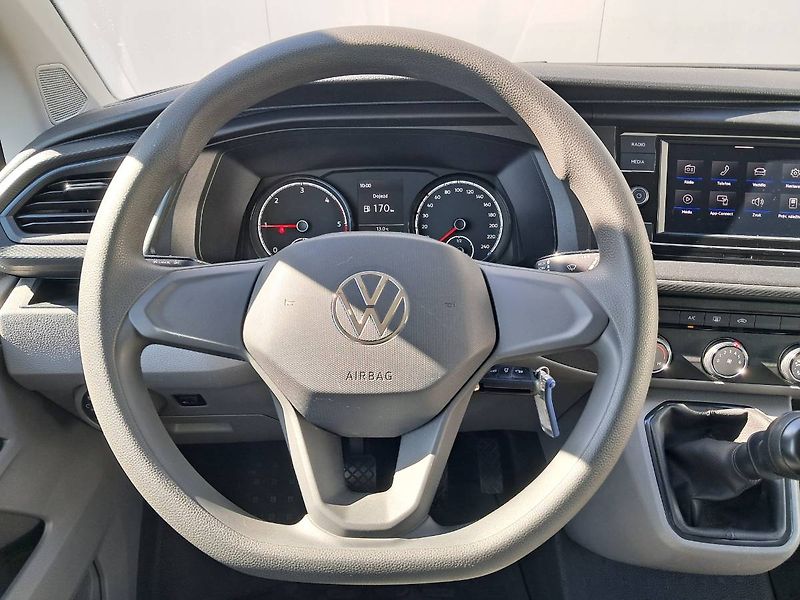 Volkswagen Transporter (2023) 6.1 Kombi 2.0 TDI TDI / 110 KW - fotka 6 z 22