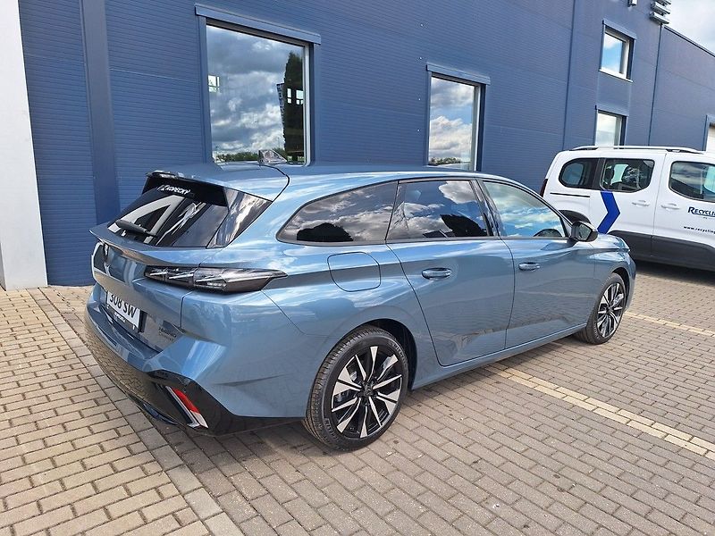 Peugeot 308 (2026) SW ALLURE Hybrid 145 e-DCS6 - fotka 7 z 15