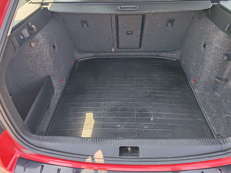 Škoda Octavia III.1.2 TSI 6ti - fotka 8 z 23