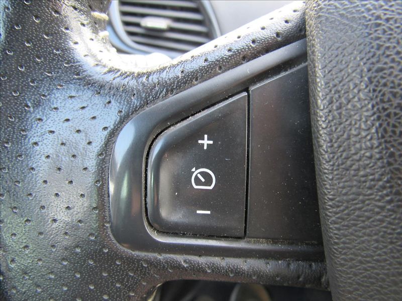 Renault Grand Scénic 2,0 dCi 118kW 1.majitel 7 míst - fotka 22 z 33