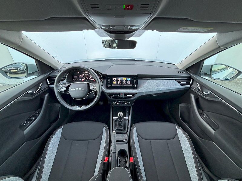 Škoda Kamiq (2025) 1.0 TSI 85kW Selection - fotka 8 z 35