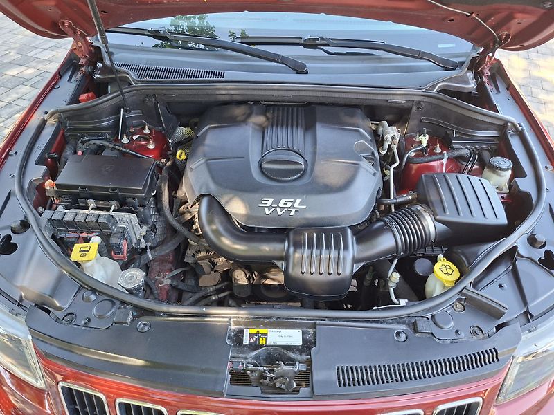 Jeep Grand Cherokee (2015) 3,6L V6 Limited,4x4,tažné,R20  - fotka 34 z 37