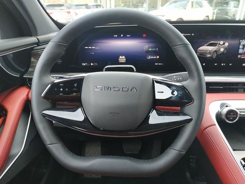 Omoda 9 Premium 1.5 SHS, AWD AT, SKLAD - fotka 15 z 38