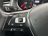 Volkswagen Passat R-Line DSG - náhled 23