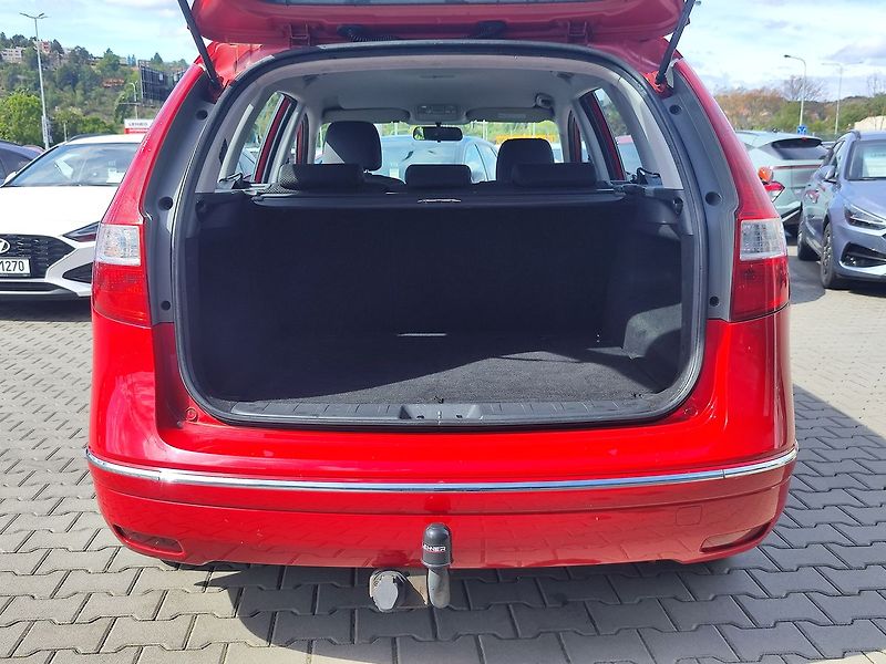 Hyundai i30 1.6 CVVT/92kW Made in Czech - fotka 9 z 24