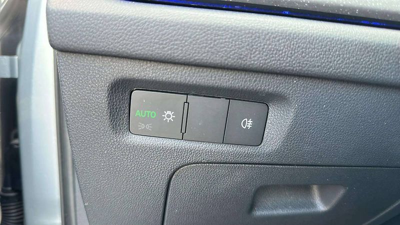 Škoda Octavia Combi Top Selection 2,0TDI 110 - fotka 21 z 31