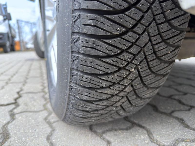 Volkswagen Passat 2.0 TDI 110 kW 4x4 navigace - fotka 24 z 24