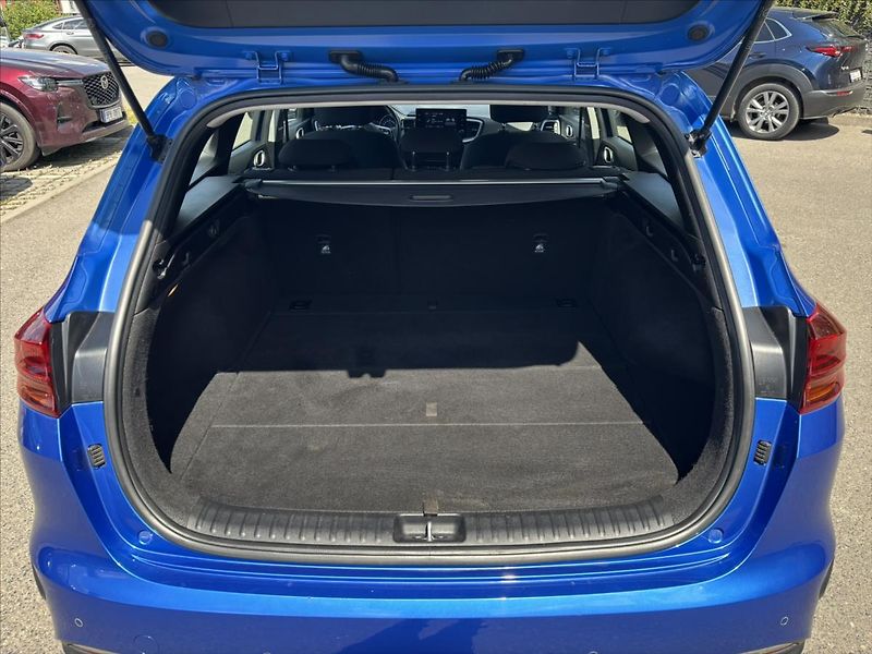Kia Ceed 1,5 TGDi AT Spin ZÁRUKA KAMERA - fotka 13 z 40