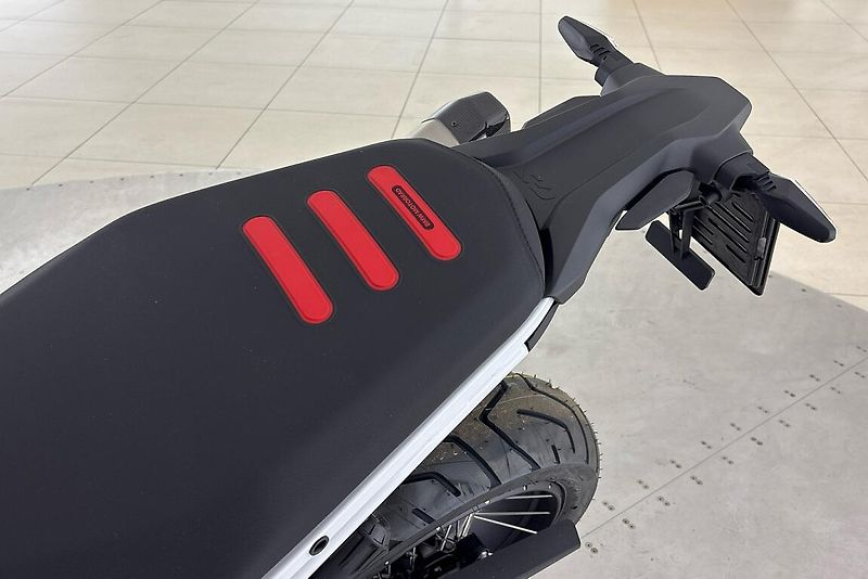 BMW F 900 GS - fotka 9 z 13