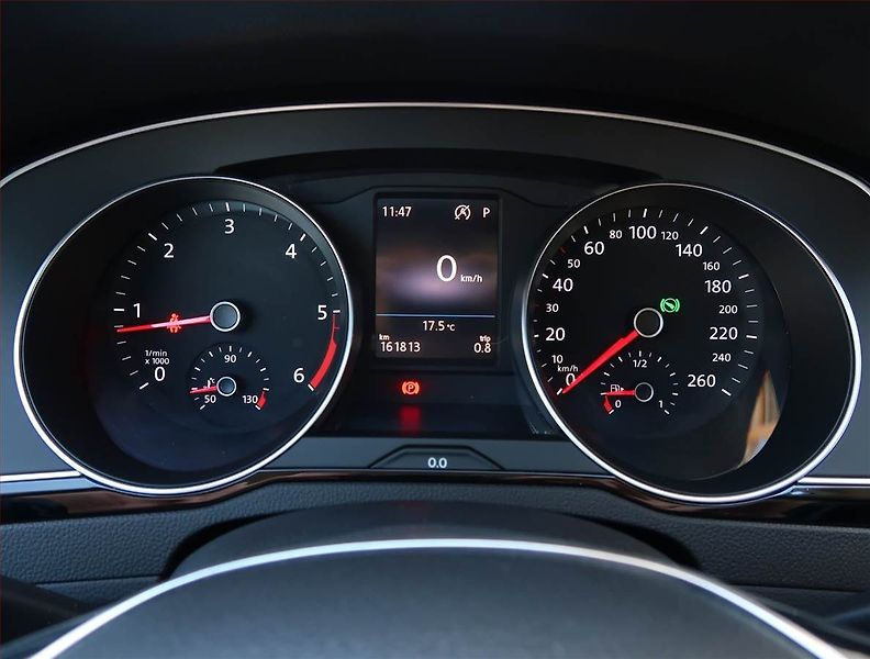 Volkswagen Passat (2017) 2.0 TDI, Automat, Kůže - fotka 11 z 23
