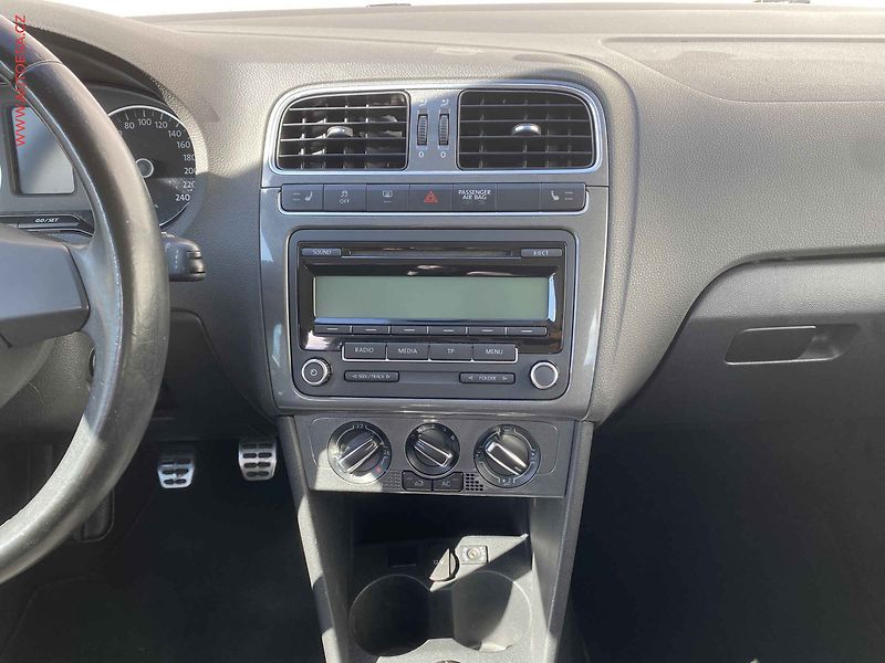 Volkswagen Polo (2011) 1.2 TSi, CROSS - fotka 12 z 18