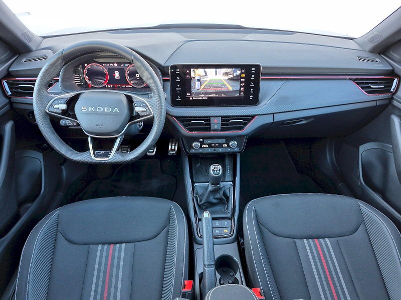 Škoda Kamiq (2025) Monte Carlo 1.5 TSI 110kW - fotka 5 z 34